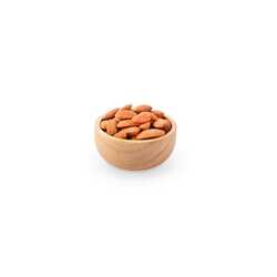 Organic almonds 1