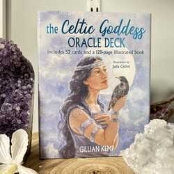 The-Celtic-goddess-oracle-cards