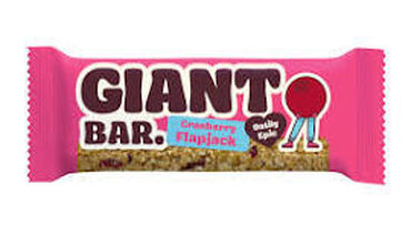 Ma Baker Giant Bar - Cranberry Oats (42%), Golden syrup, Vegetable oils (Rapeseed oil, Palm oil*), Sugar, Dried sweetened cranberries (3%) (Cranberries, Apple juice), Vegetable glycerine, Soy flour, Cranberries (0.5%), Flavouring.
