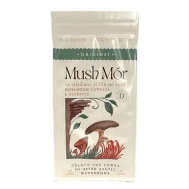 Mush Mór Original Mushroom Blend Powder Shiitake, Lion’s Mane, Cordyceps, Maitake, Chaga, Enoki and Reishi mushrooms.