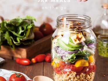 HOW TO MAKE A SUPER HEALTHY MEAL ON THE GO