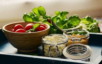 Your solution: mason jar meals!
