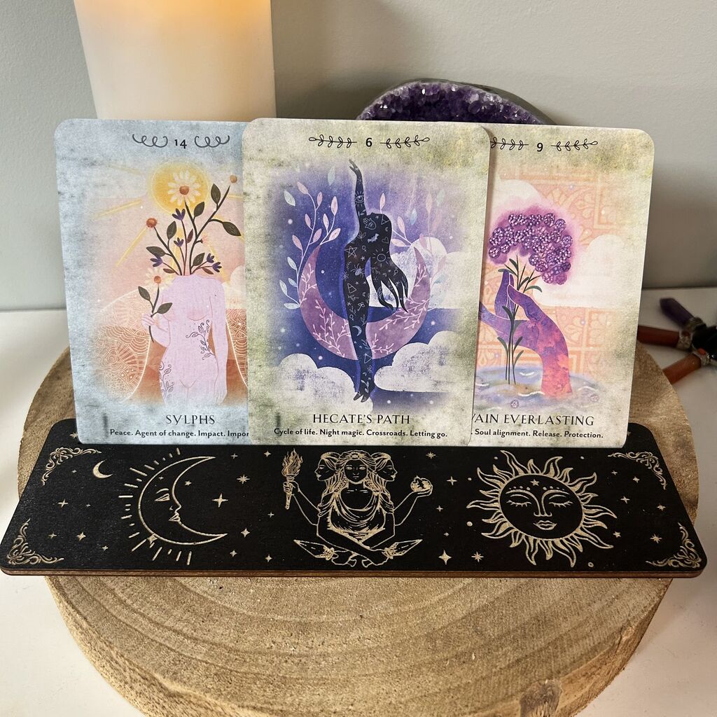 TAROT-CARD-HOLDER-GODDESS
