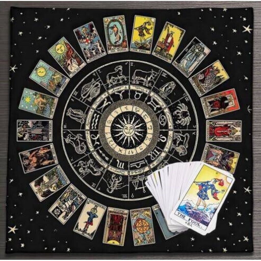 Tarot cloth traditional