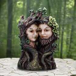 Entwined figurine