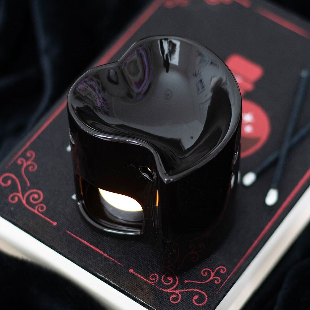BLACK HEART OIL B