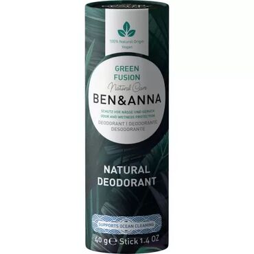 Ben & Anna Soda Cream Deodorant Stick - Green Fusion Sodium Bicarbonate, Zea Mays Starch, Butyrospermum Parkii Butter, Cocos Nucifera Oil, Helianthus Annuus Seed Oil, Cetyl Alcohol, Stearyl Alcohol, Coco-Caprylate/Caprate, Helianthus Annuus Seed Cera, Ricinus Communis Seed Oil, Rhus Verniciflua Peel Cera, Caprylic/Capric Triglyceride, Parfum, Shorea Robusta Resin, Simmondsia Chinensis Seed Oil, Daucus Carota Sativa Root Extract, Rosmarinus Officinalis Leaf Extract, Tocopherol, Ascorbyl Palmitate, Limonene, Linalool, Citral, Coumarin. To apply, push up bottom of the tube with the thumb and then rub a thin layer of our deodorant under the arms.
