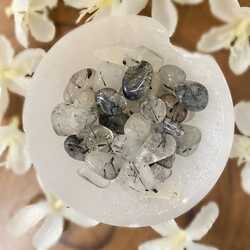 Tourmalated-quartz-tumble-stone