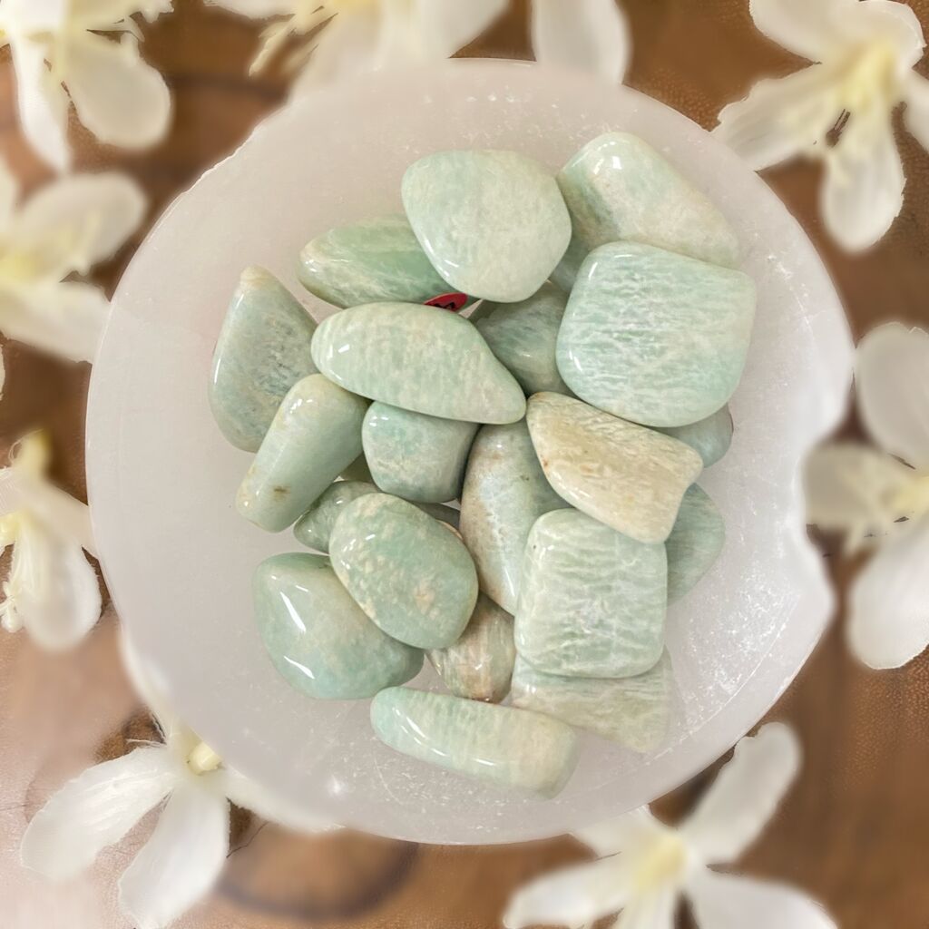 Amazonite-crystal-tumble-stone