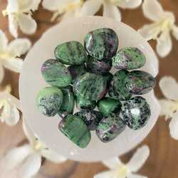 Ruby-in-zoisite-tumble-stone-crystal