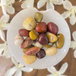 Mookaite-tumble-stone