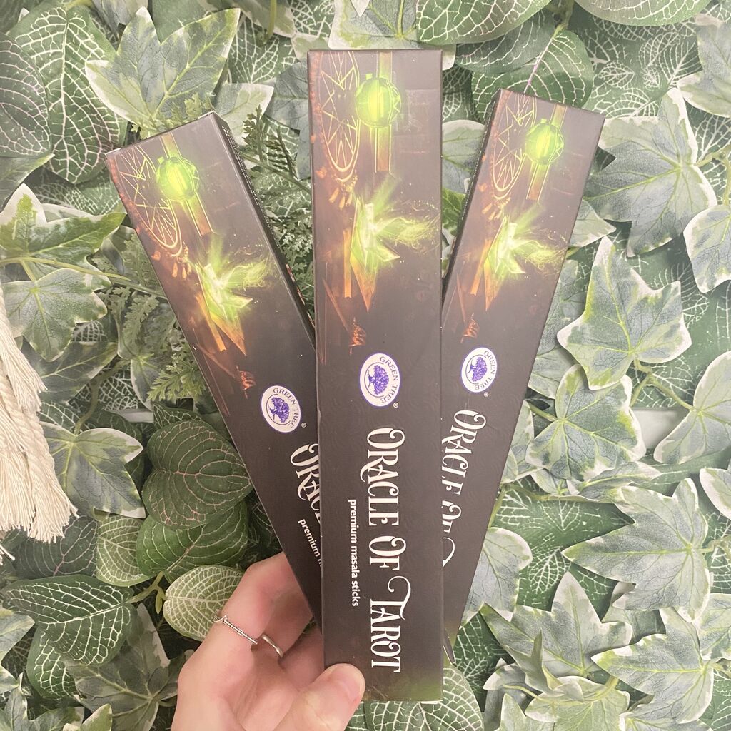 Green-tree-incense-oracle-tarot