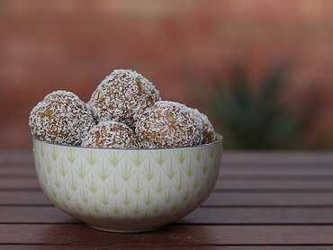 Clair's Easy Peasy Protein Balls
