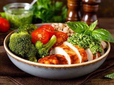Healthy Pesto Chicken and Vegetables
