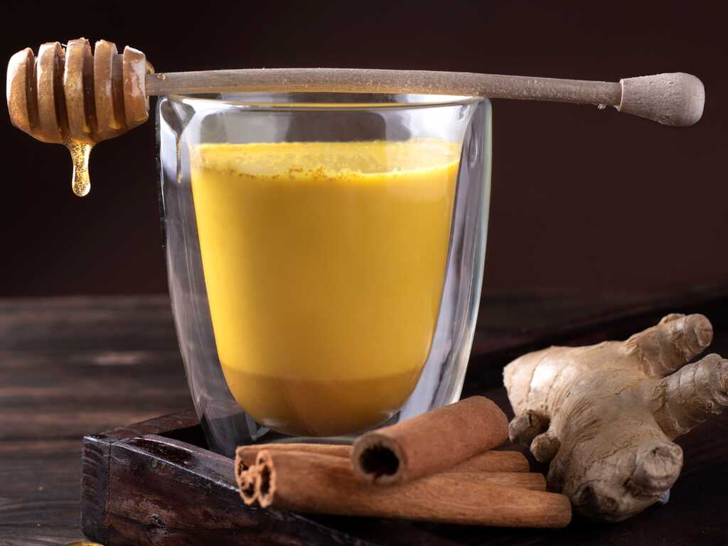 Tumeric And Ginger Spiced Latte