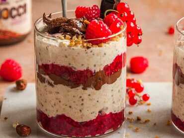 Meridian's Vanilla, Raspberry & Chocolate Hazelnut Overnight Oat Parfaits