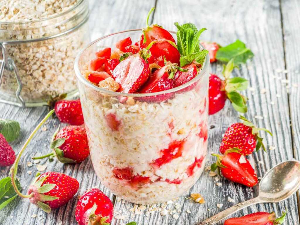 Strawberry Overnight Oats