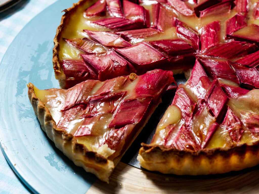 Rhubarb and Apple Tart